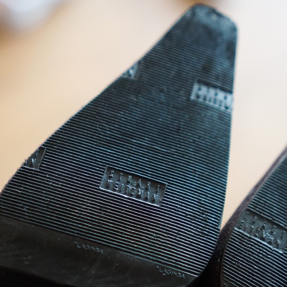 [SOLD] EUC Stuart Weitzman Emphasis Suede Boots - Picture 4 of 4